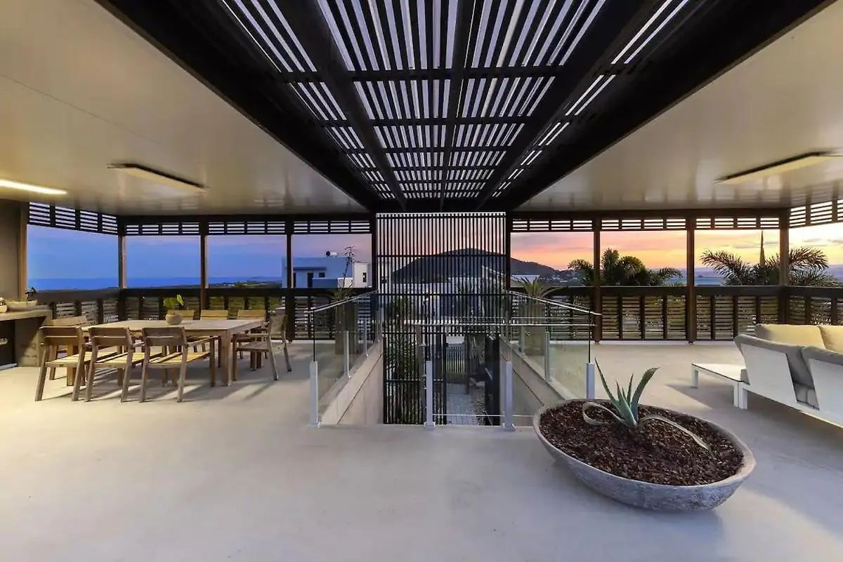 Holiday home The Opal At Coolum - Mountain And Ocean Views Villa Yaroomba