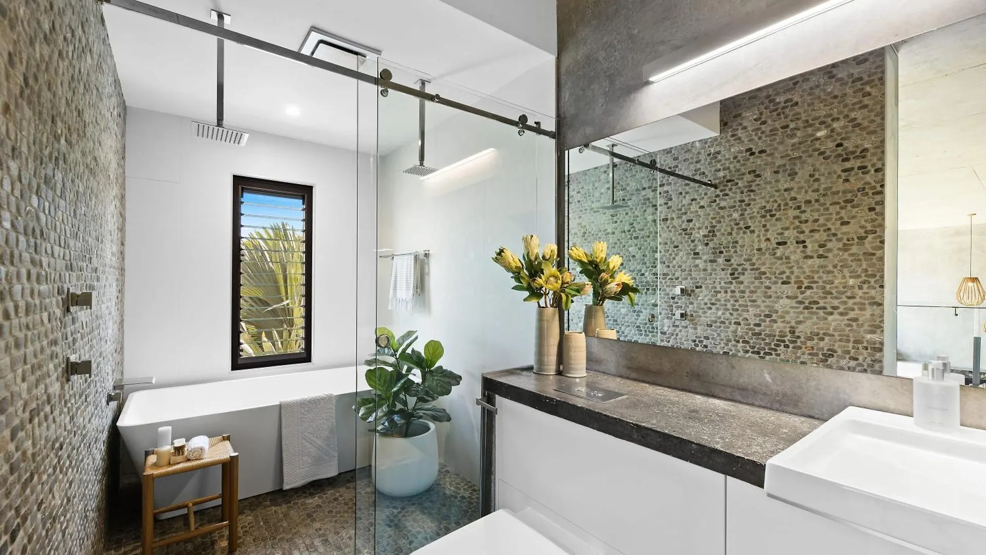 The Opal At Coolum - Mountain And Ocean Views Villa Yaroomba